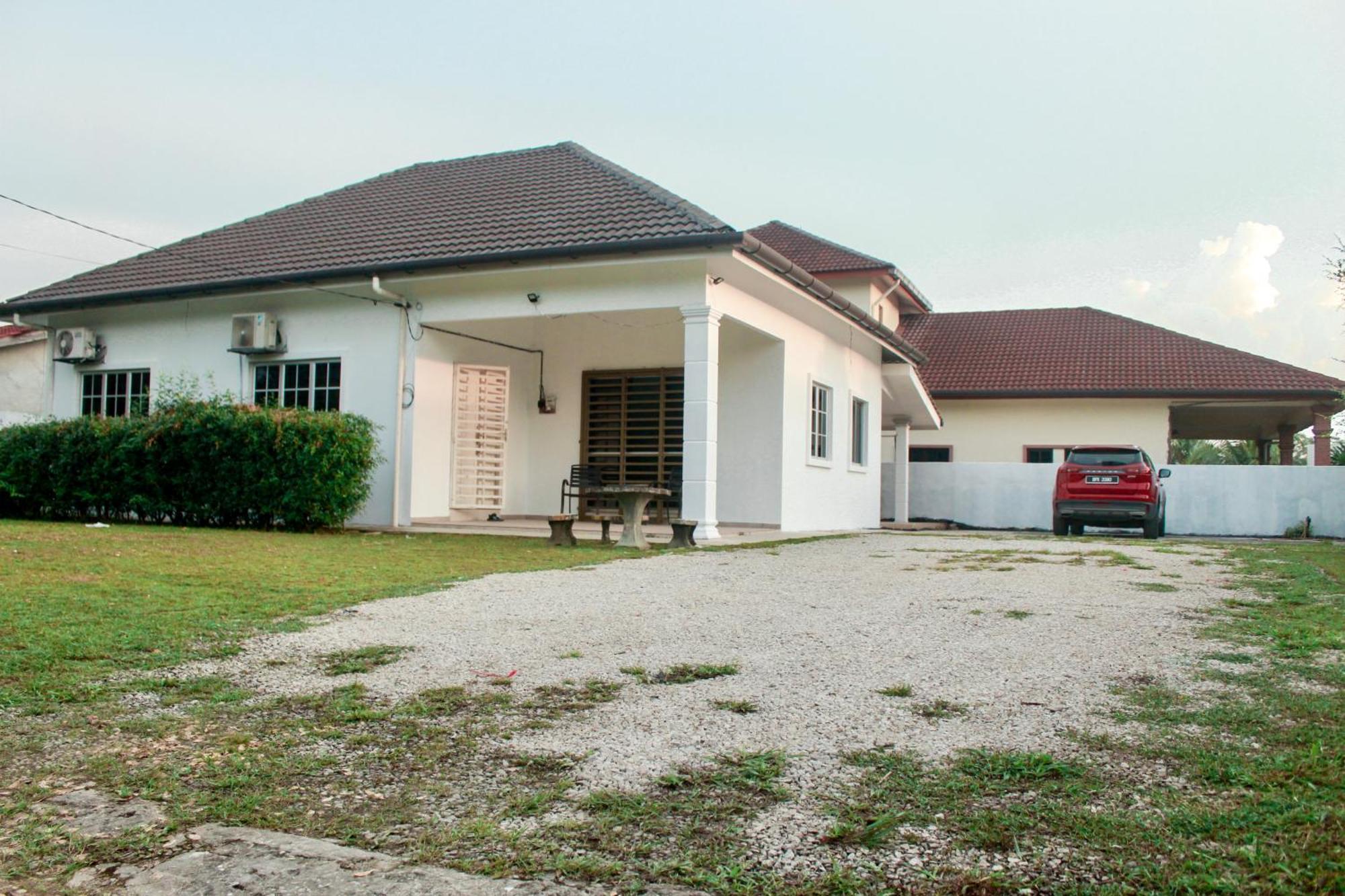 Kundang Villa @ Tasik Biru - 3 Bedrooms Bungalow Rawang Kültér fotó